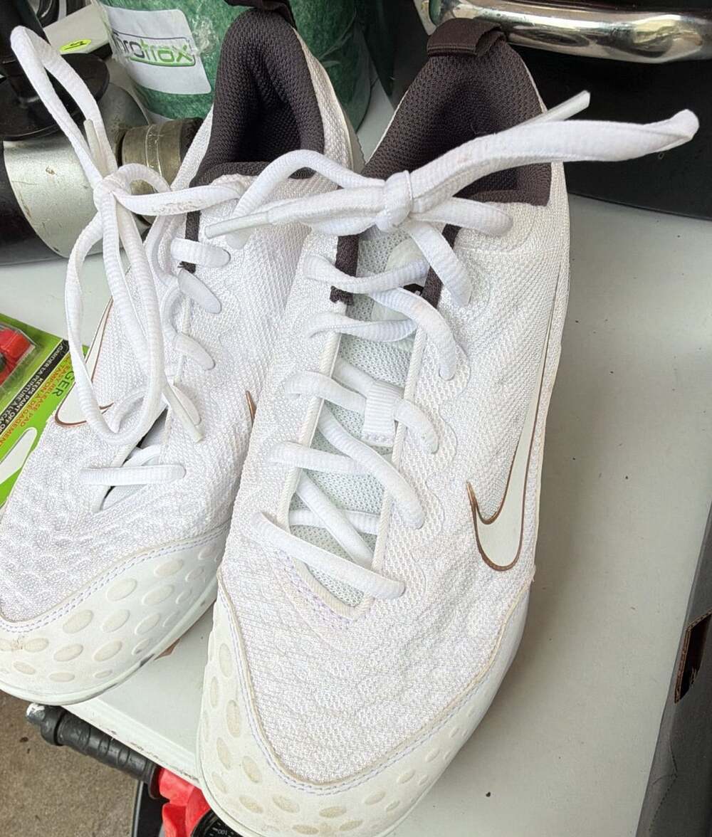 Nike Hyperdiamond 2 Pro Size 8 White Cleats
